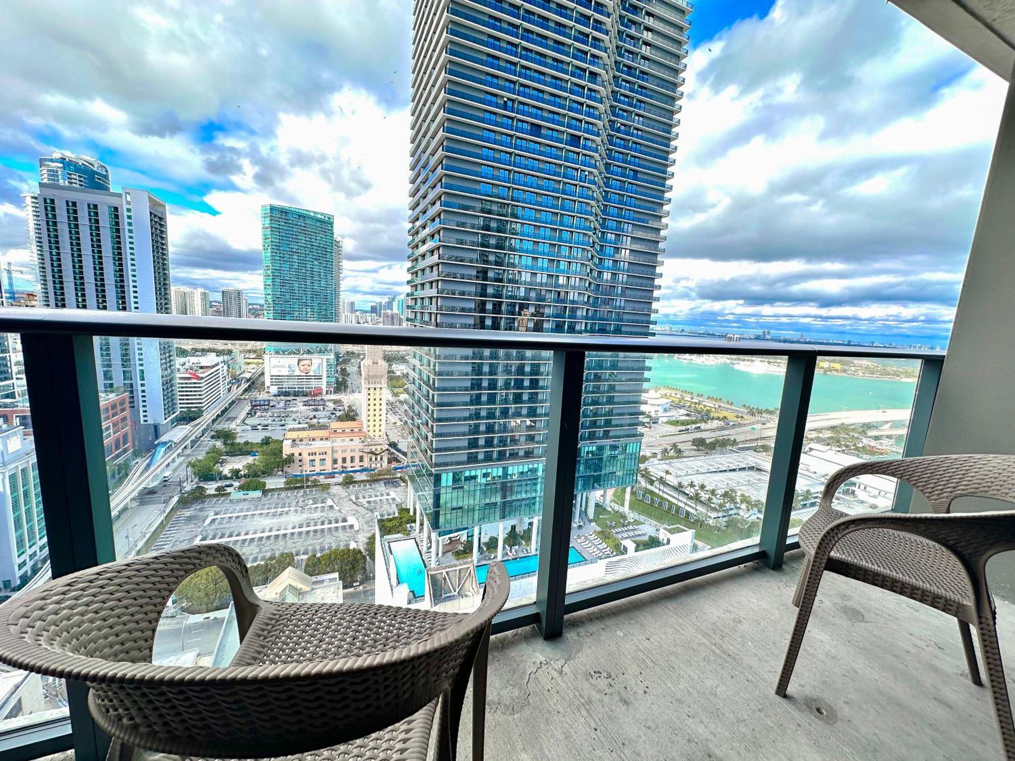 マイアミLuxury Loft - Free Parking - Ocean View - Brickell Downtownアパートメント エクステリア 写真